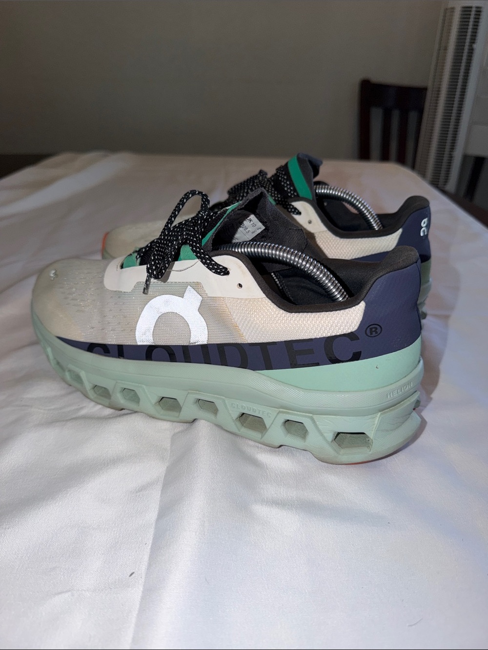 On Running Cloud Monster Sneakers Sz 10.5 GUC plenty of life - Picture 4 of 7